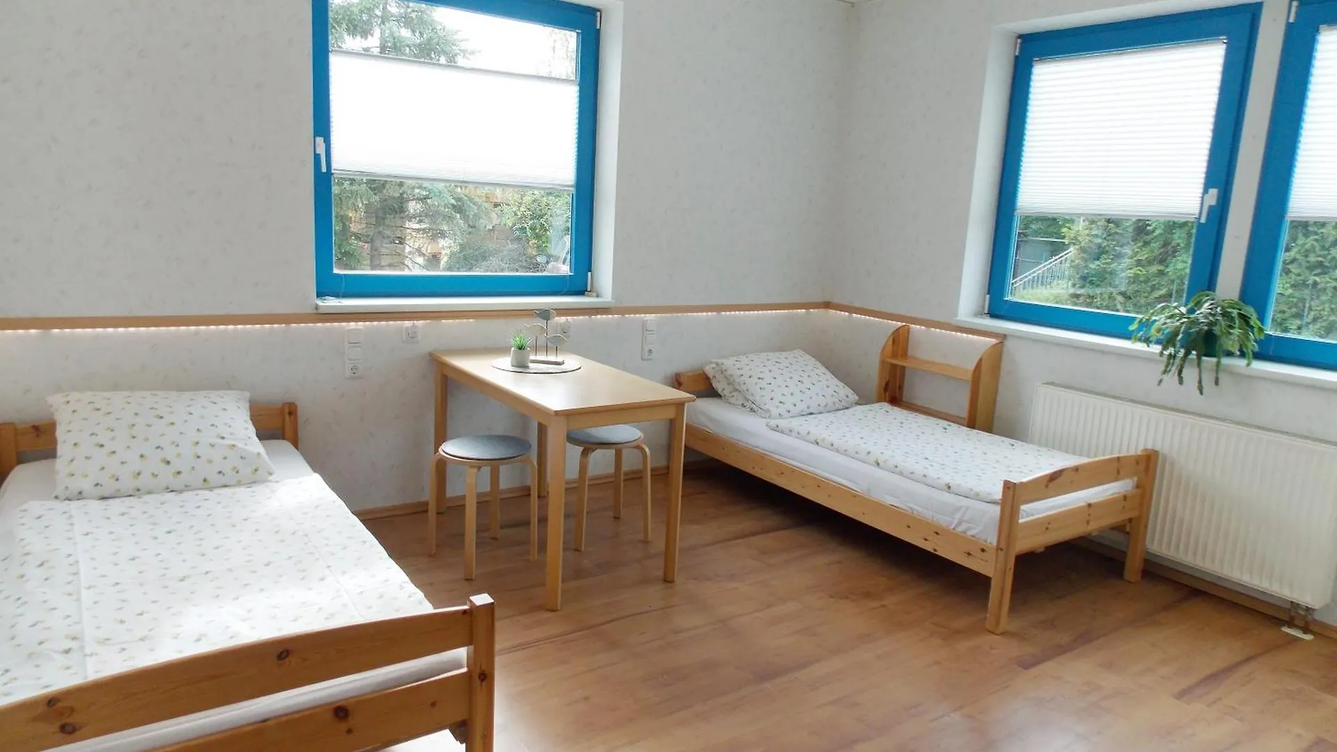 Homestay Gaestehaus Kristall Lautertal