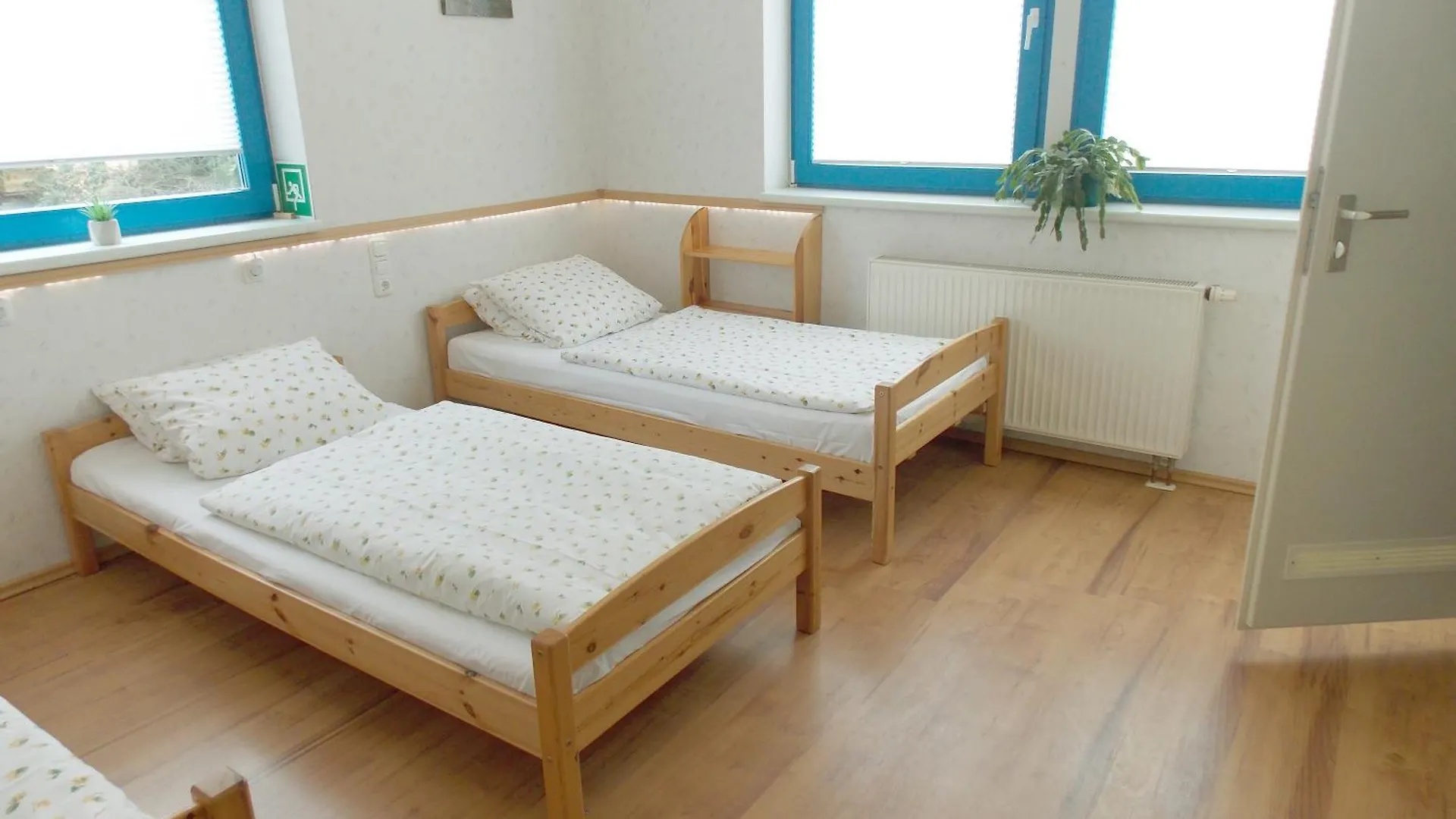 Homestay Gaestehaus Kristall Lautertal
